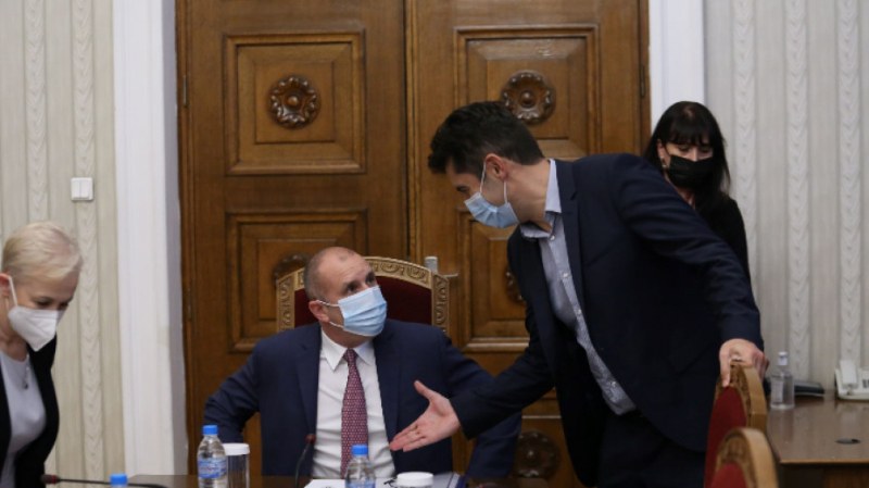 Петков след срещата с президента: Не е говорено за ново служебно правителство