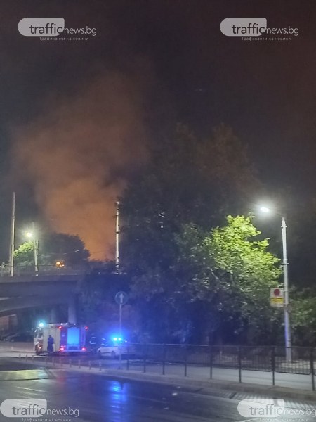 Пожар горя до Бетонния мост