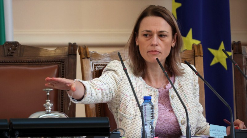 Задържаха мъжа, заплашил с убийство Ива Митева