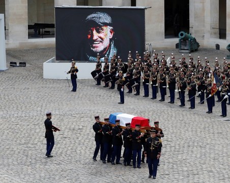 Семейството и най-близките изпратиха Жан-Пол Белмондо