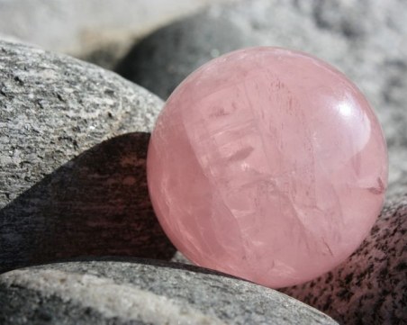 Скритите послания: Камъкът на сърцето събужда страстта, енергията му помага при безплодие