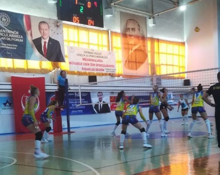 Марица загуби първия си мач в Турция