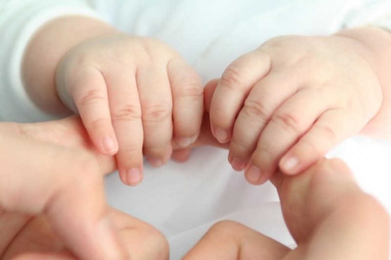 Бебе на 9 месеца е сред заразените в Пазарджик