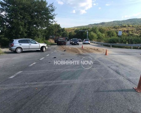 Жена е ранена при катастрофа на пътя София – Варна