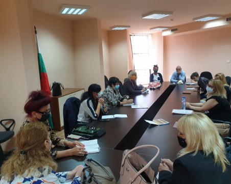 Костадин Димитров: Училищата и детските заведения в 