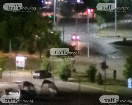 Дрифтър излетя от кръгово в Тракия с въртене на гуми и се удари в стълб