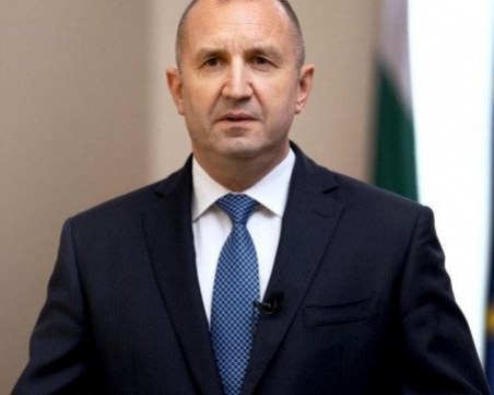 Румен Радев събра служебните министри