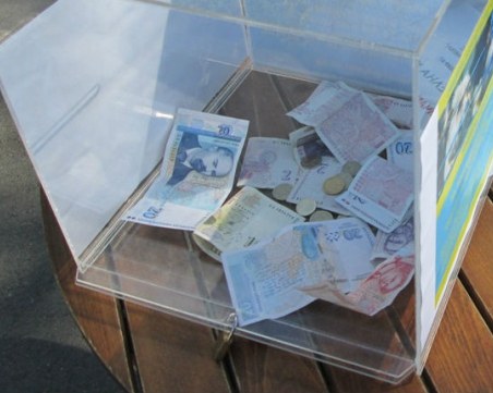 Отмъкнаха кутия с дарения от храм в Сопот