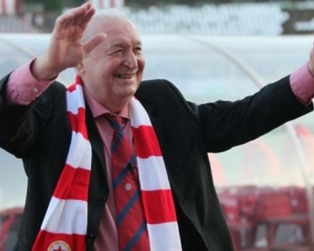 Петър Жеков за рекорда на Камбуров: Имам още 8 гола, които не са ми написани