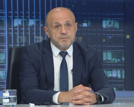 Дончев за проекта на Кирил Петков: Цялата история ми прилича на една красива лятна любов на плажа