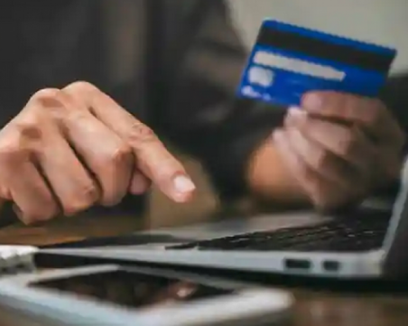 Измамници източват сметки от името на търговски банки