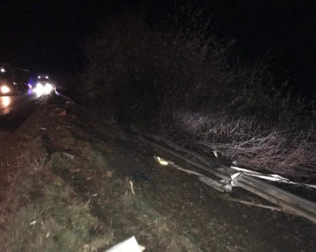 Откараха трима души в болница след  катастрофа на Прохода на републиката