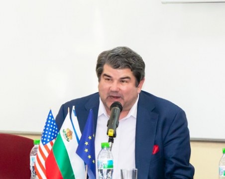 Дан Шомон предложил на Зико Пловдив да се побратими с град в САЩ, където има българска общност