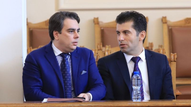 Кирил Петков и Асен Василев представят новия си политически проект днес
