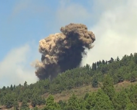 Вулкан изригна на испанския остров Ла Палма, последваха 5400 земетресения