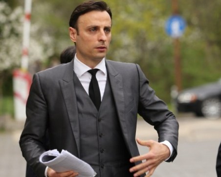 Кандидатурата на Бербатов за президент на БФС е официално издигната, три клуба от елита го подкрепиха