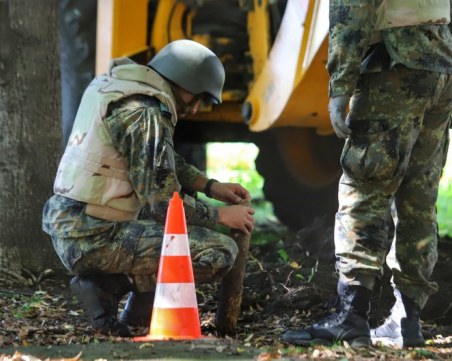 Откриха невзривен снаряд в района на Двореца на културата