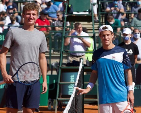 Тийнейджър без ранкинг точки победи Шварцман за Купа Дейвис и шашна букмейкърите