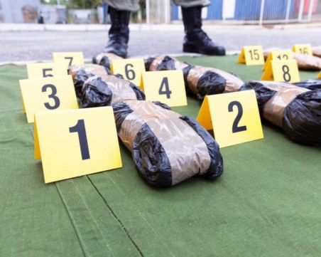 В Азербайдажан заловиха половин тон хероин, пътуващ към Европа