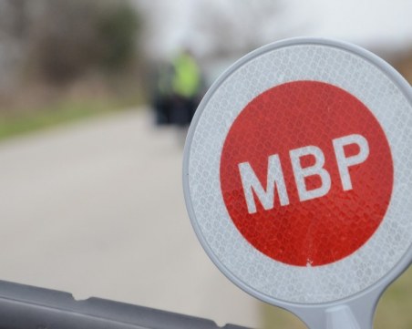 ВиК авария затруднява движението по пътя Пловдив-Пещера