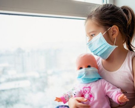 Как COVID-19 засяга децата и тийнейджърите?