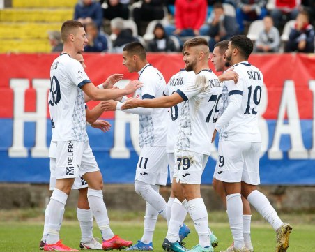 Левски продължава напред за Купата