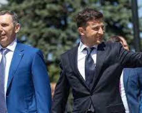 Разследват три версии за опита за покушение на дясната ръка на Зеленски