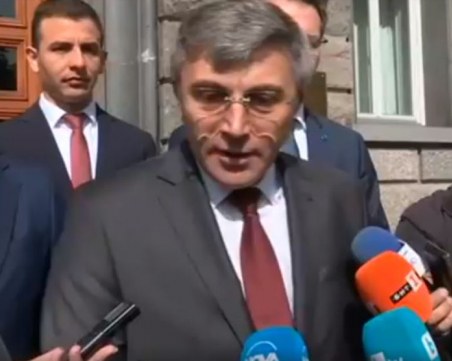 Карадайъ: Трябва да изберем президент, който обединява, а не да разединява