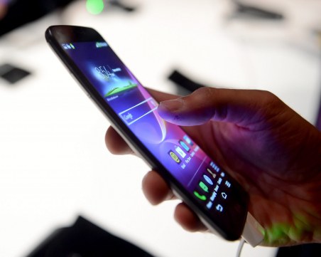 Телефоните на петима френски министри са били заразени с шпионски софтуер