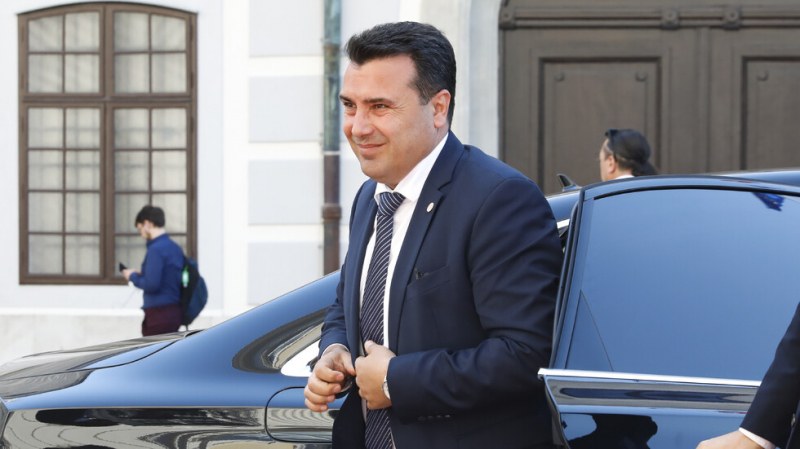 Заев с надежда: българското вето да се вдигне преди Коледа