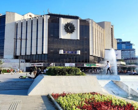 ГЕРБ отговориха на Минеков за НДК: Служебният министър лъже