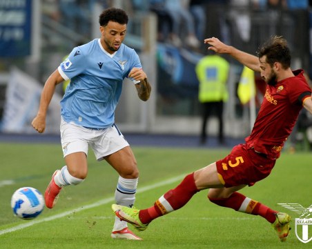 Лацио триумфира в дербито на Рим срещу Рома в голяма драма