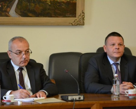 Вицепремиерът Гълъб Донев: Служебното правителство ще разработи мярка за целева подкрепа на транспорта