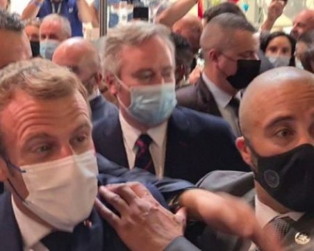 Замериха Еманюел Макрон с яйце