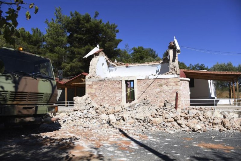 Обявиха извънредно положение на Крит заради силното земетресение