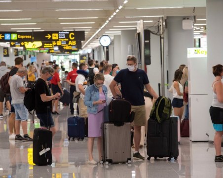 САЩ сложи България в червения списък за пътуване