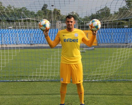 Смяна на вратарите в националния отбор