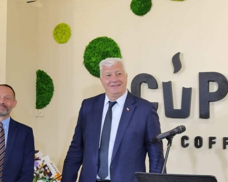 Внасят предложението за близо 5 млн. лева за Ботев и Локо, Зико предупреди за седалките