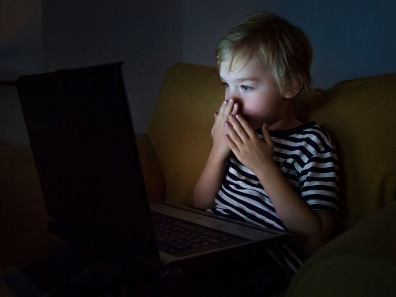 10 златни правила за безопасно сърфиране в Интернет за деца, съставени от деца