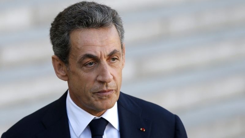 Осъдиха бившия френски президент Саркози на година затвор