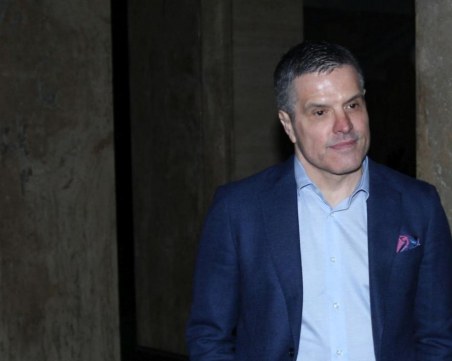 Брендо е пуснат на свобода!