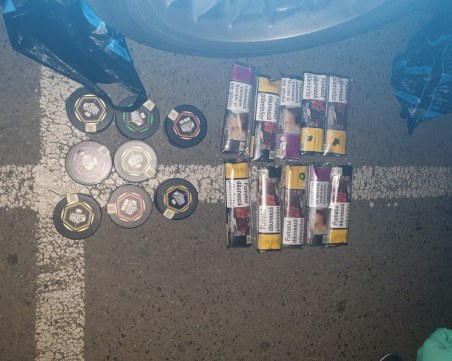 Полицията спипа двама молдовци с над 20 кг тютюн за наргиле, крити в автомобил