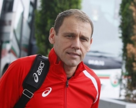 Опитен треньор пое волейболния Локомотив