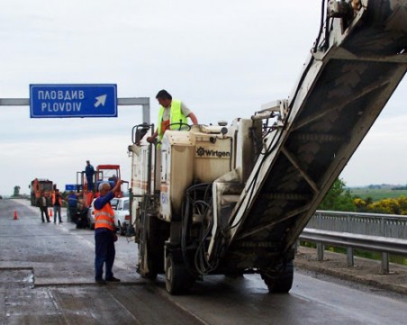 АПИ дължи на 