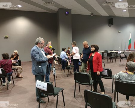 БСП в Пловдив избра наследник на Гергов на шефския пост и пак бойкотира Нинова