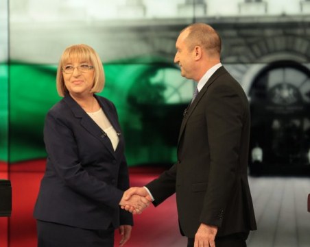 Полата на Цачева – място за криене, или причината Радев да стане президент?