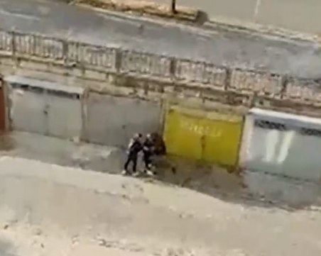 Полицай преби 18-годишен заради изхвърлен фас в Благоевград