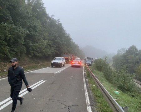 Вдига се блокадата на границата между Косово и Сърбия