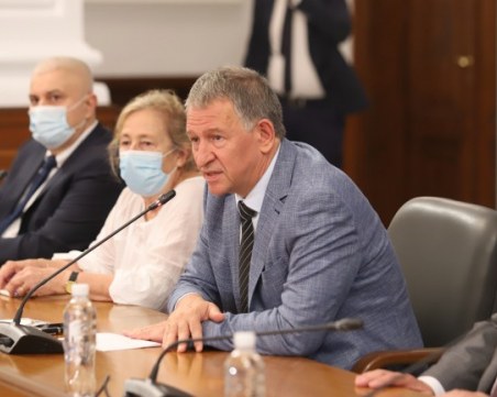Проф. Кожухарова: Не е разумно да има еднакви мерки в цялата страна