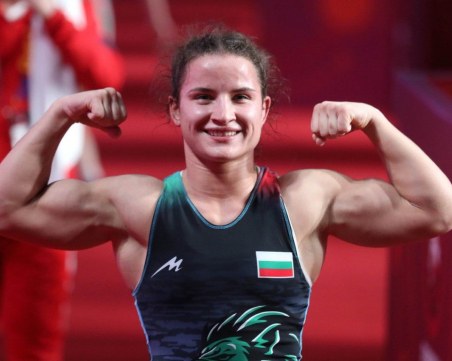 Биляна Дудова е на финал на Световното първенство по борба в Норвегия
